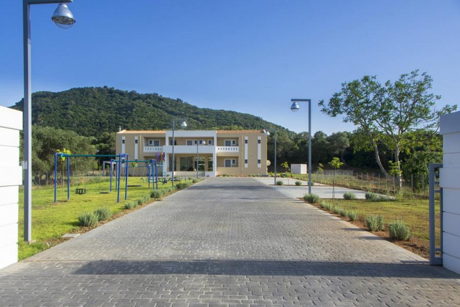 Olivista Hotel Perdika  Exterior photo